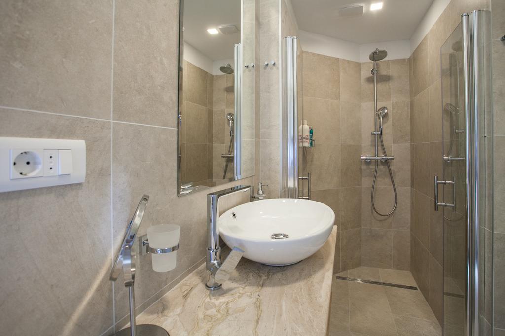 Apartments Sand Beach Сплит Экстерьер фото